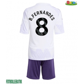 Manchester United Bruno Fernandes #8 Bortaställ Barn 2025-26 Kortärmad (+ Korta byxor)